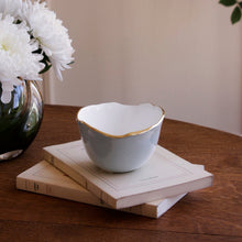 Load image into Gallery viewer, Encanto Osaka Small Bowl (Slate and White)