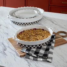 Load image into Gallery viewer, Courtly Check Everyday Medium Baker