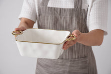 Load image into Gallery viewer, Golden Handles 8" Square Baking Dish
