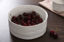 Load image into Gallery viewer, Le Blanc Medium Bowl
