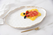 Load image into Gallery viewer, Portofino Large Oval Platter Gold Rim
