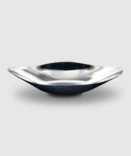 Load image into Gallery viewer, Northstar Oval Bread Bowl w/ Black Nickel 16"
