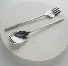 Load image into Gallery viewer, Modern Flow Handle Servers, Set of 2
