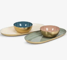 Load image into Gallery viewer, Pearl Small Oval Enamel Tray
