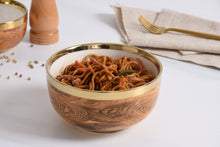 Load image into Gallery viewer, Madera Medium Bowl
