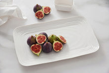 Load image into Gallery viewer, Le Blanc Medium Platter
