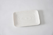 Load image into Gallery viewer, Le Blanc Small Platter
