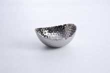 Load image into Gallery viewer, Medium Oval Bowl
