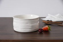 Load image into Gallery viewer, Le Blanc Small Bowl
