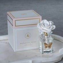 Load image into Gallery viewer, Fig Vetiver Porcelain Diffuser -  Butterfly
