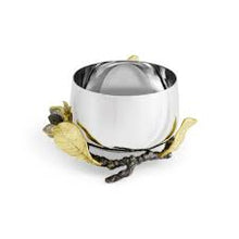 Load image into Gallery viewer, Vintage Bloom Nut Bowl
