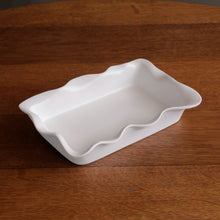 Load image into Gallery viewer, Vida Nube Guest Towel Holder
