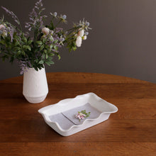 Load image into Gallery viewer, Vida Nube Guest Towel Holder
