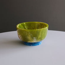 Load image into Gallery viewer, Rio Small Round Bowl With Base
