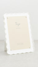 Load image into Gallery viewer, Lucite Wave Frame 5x7

