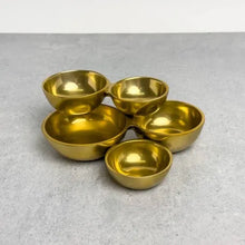 Load image into Gallery viewer, Mini 5 Bowl Cluster Tray
