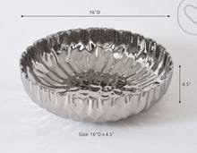 Load image into Gallery viewer, Mascali Silver XL Shallow Bowl
