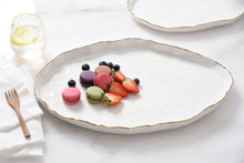 Load image into Gallery viewer, Portofino Large Oval Platter Gold Rim
