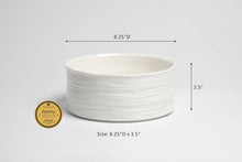 Load image into Gallery viewer, Le Blanc Medium Bowl
